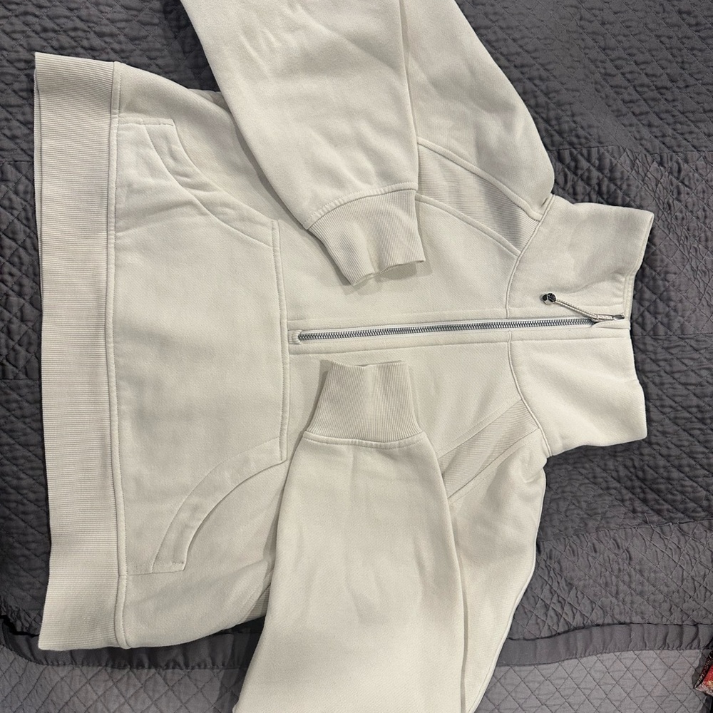 Lululemon Athletica Half-Zip scuba xs/s . Color “bone”